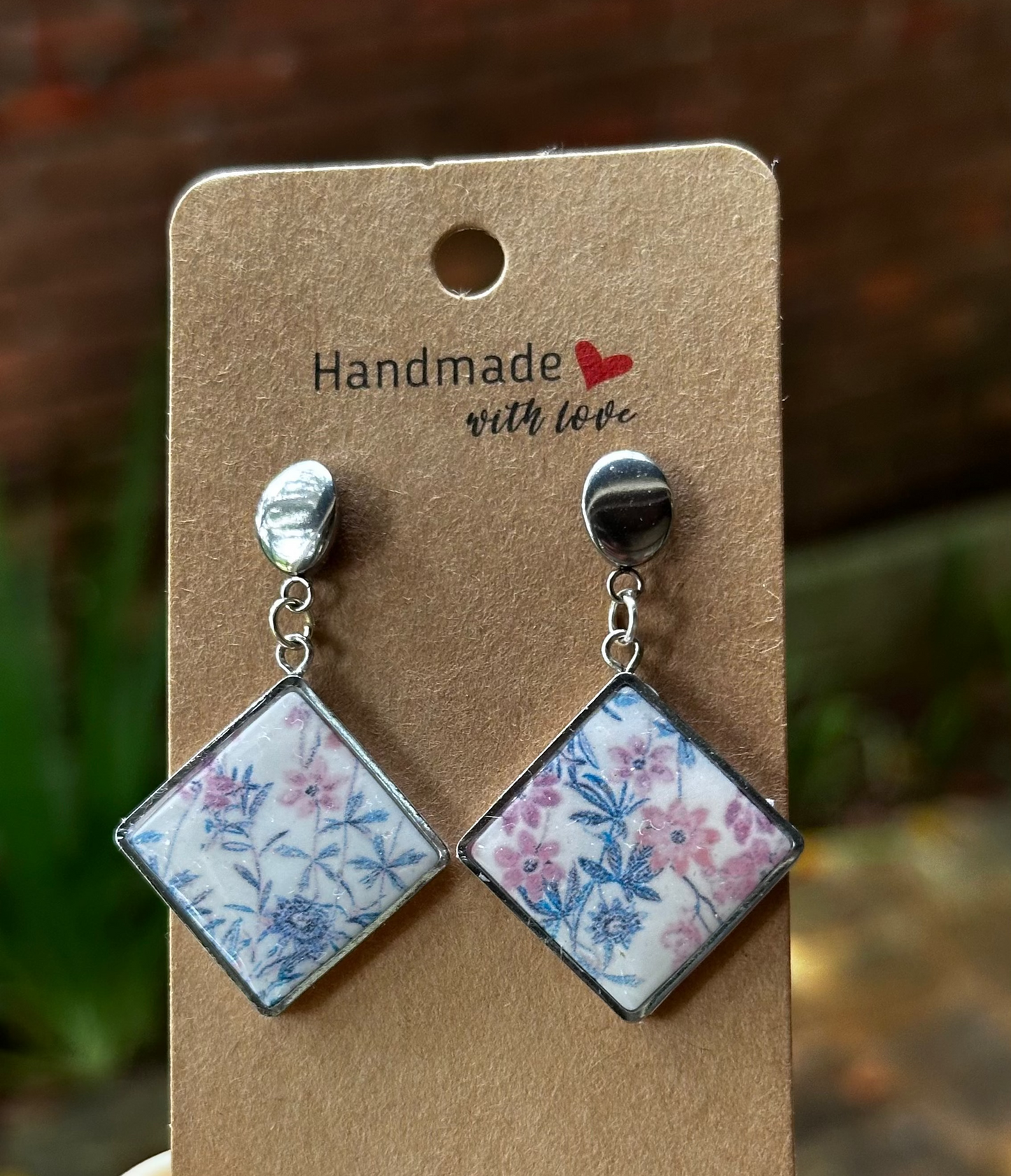 Kumudu Diamond Dangle